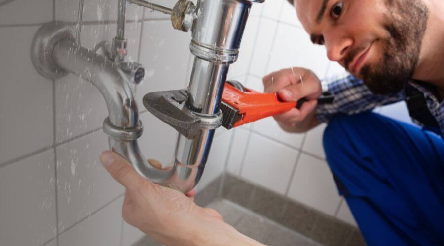 Professional same day plumber services in Bloomburg, TX